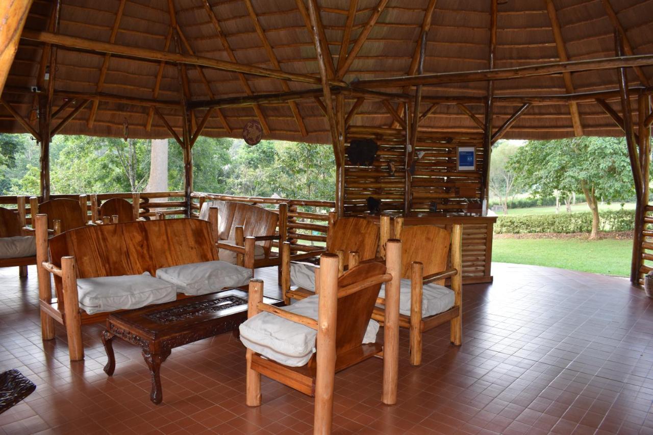 Kibale Guest Cottages フォート・ポータル エクステリア 写真